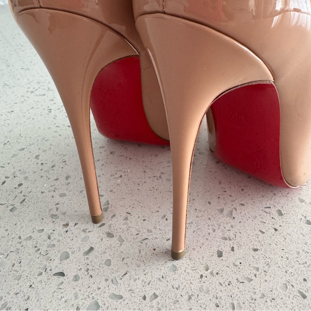 Christian Louboutin Nude Patent Leather Heels - Picture 8 of 10